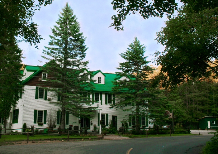 Portage Inn and Chalet