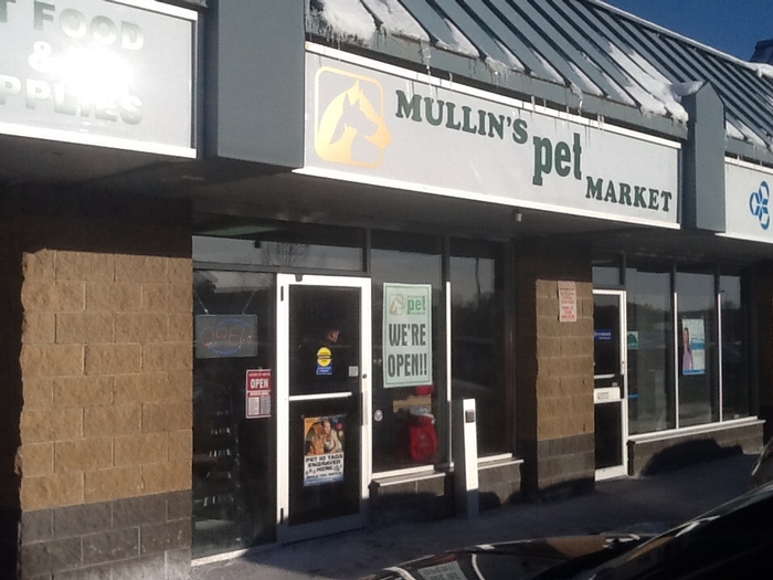 Mullin's Pet Market